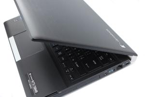 dynabook R73 Core™ i5-6300U メモリ8GB SSD256GB搭載(6)